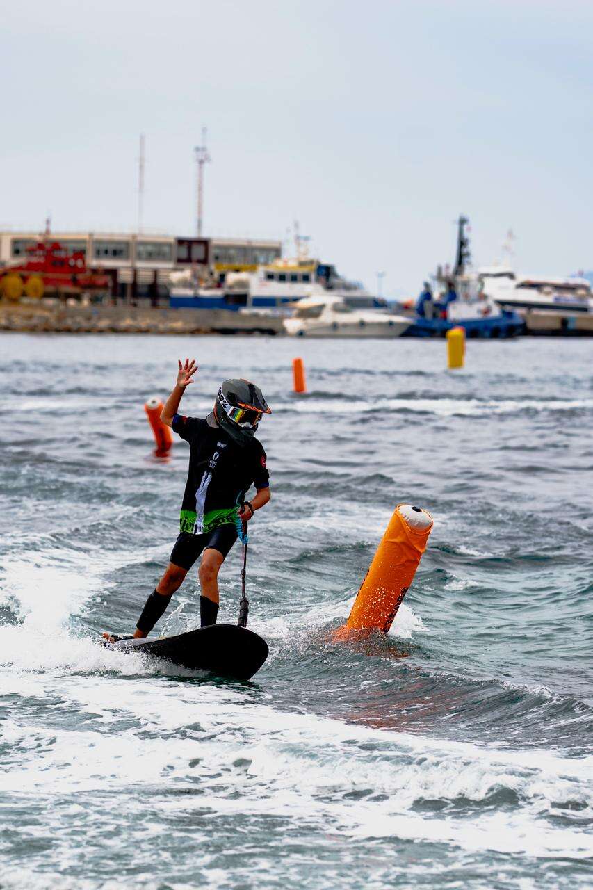 Bodrum’da Adrenalin Dolu Başlangıç: Motosurf Yarışları Nefes Kesti 3
